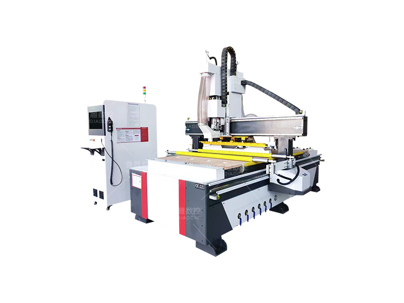 1325直排換刀開料機 1325直排換刀開料機